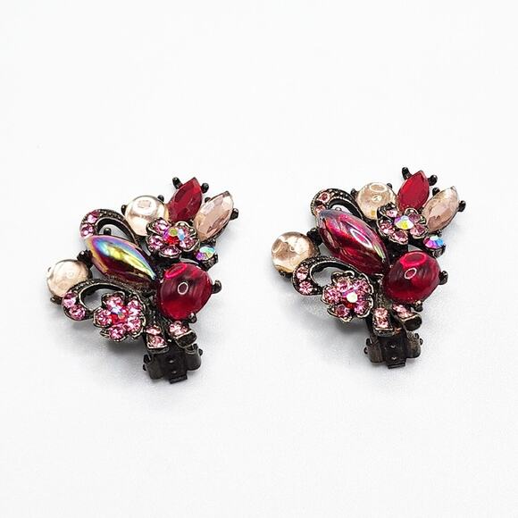 Vintage Red Rhinestone Flower Bouquet Cluster Clip On Earrings Unique Stone Pink - Picture 1 of 5